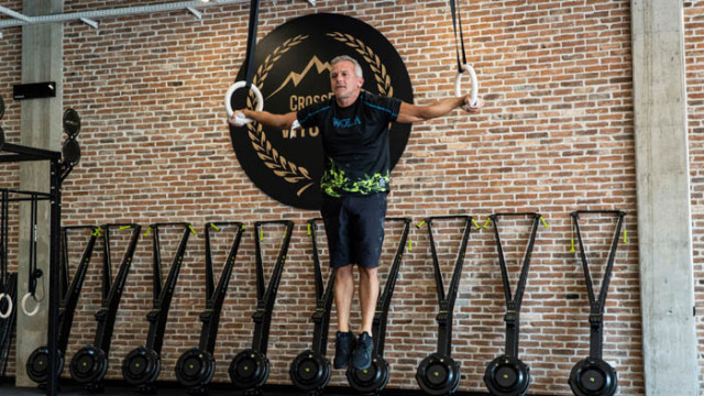 Именити спортисти изпробваха новия спортен център на ВК "Левски"